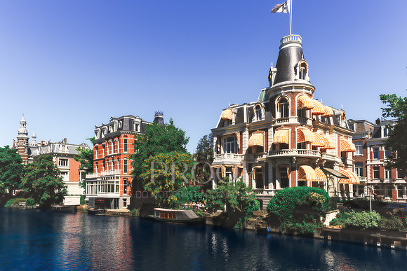 Canal Magnificent